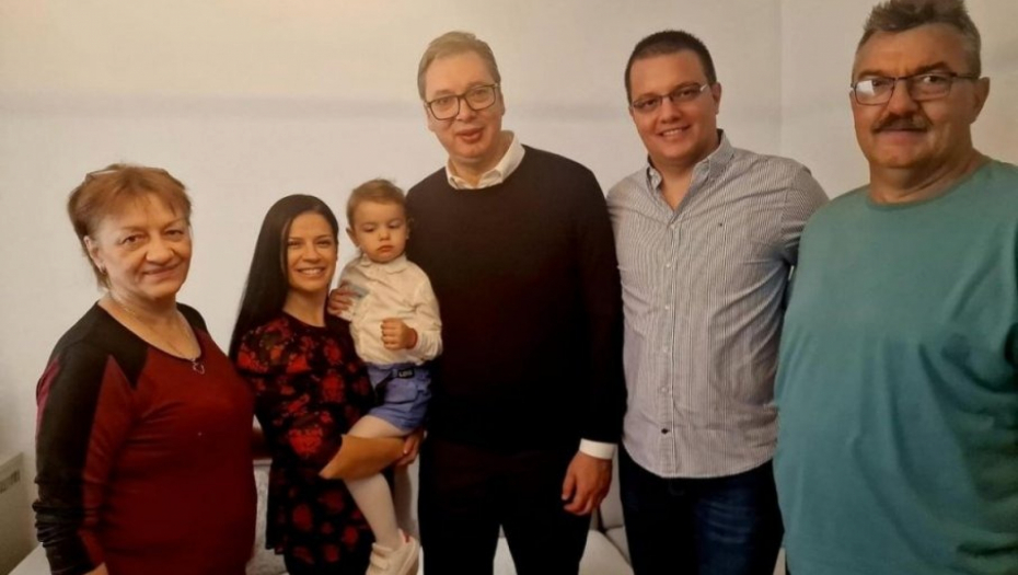 "NAŠA SNAGA SU LJUDI, I ZATO SRBIJA NE SME DA STANE" Predsednik Vučić o porodici Stanković: Bio sam beskrajno srećan kada sam saznao da ostajete (VIDEO)