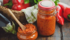 AJVAR BEZ KONZERVANSA Po starom bakinom receptu