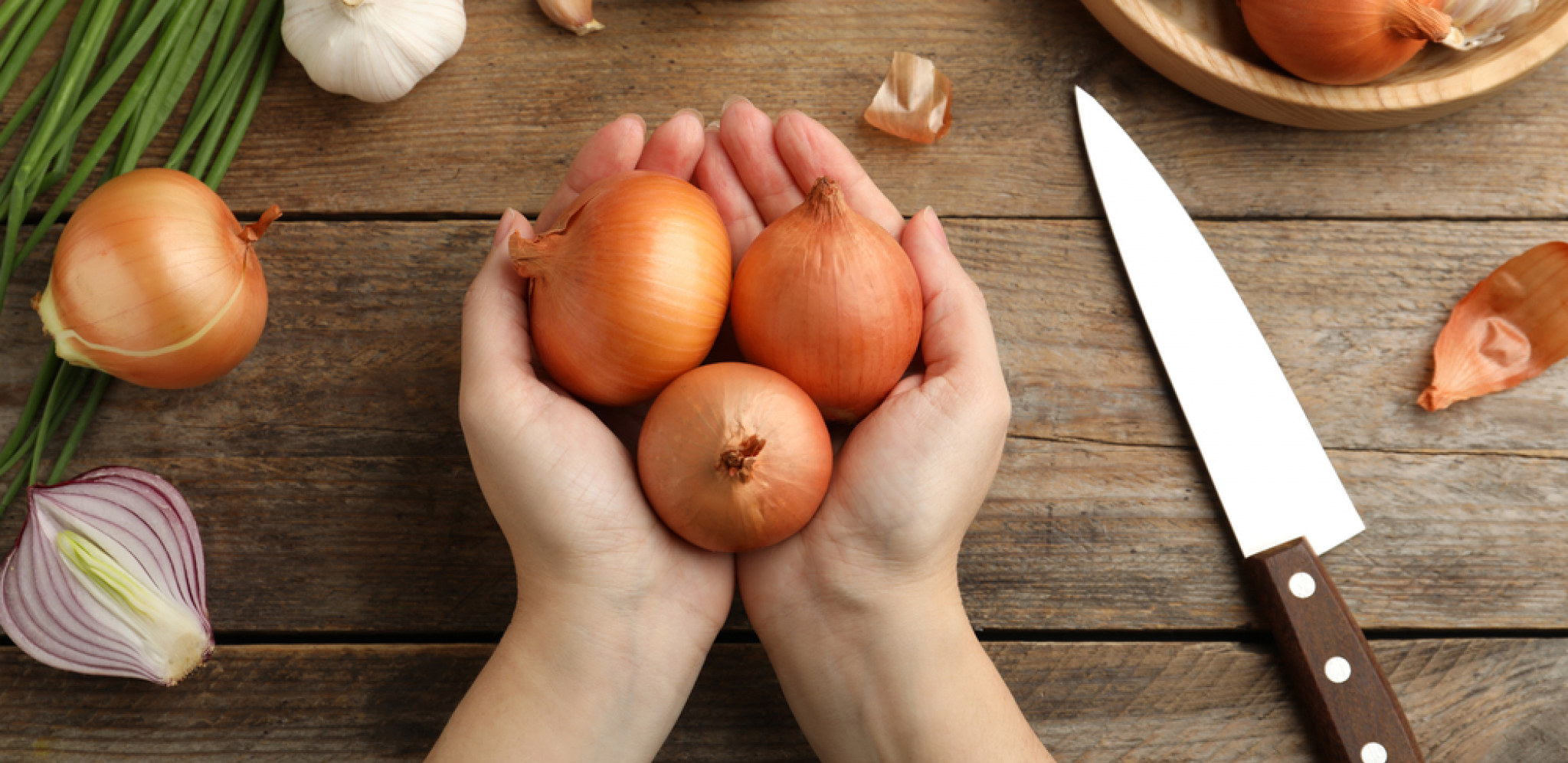 RAĐA KAO LUD, A PRODAJU GA KAO SUVO ZLATO: Koja je tajna luka od skoro 500 dinara po kilu?