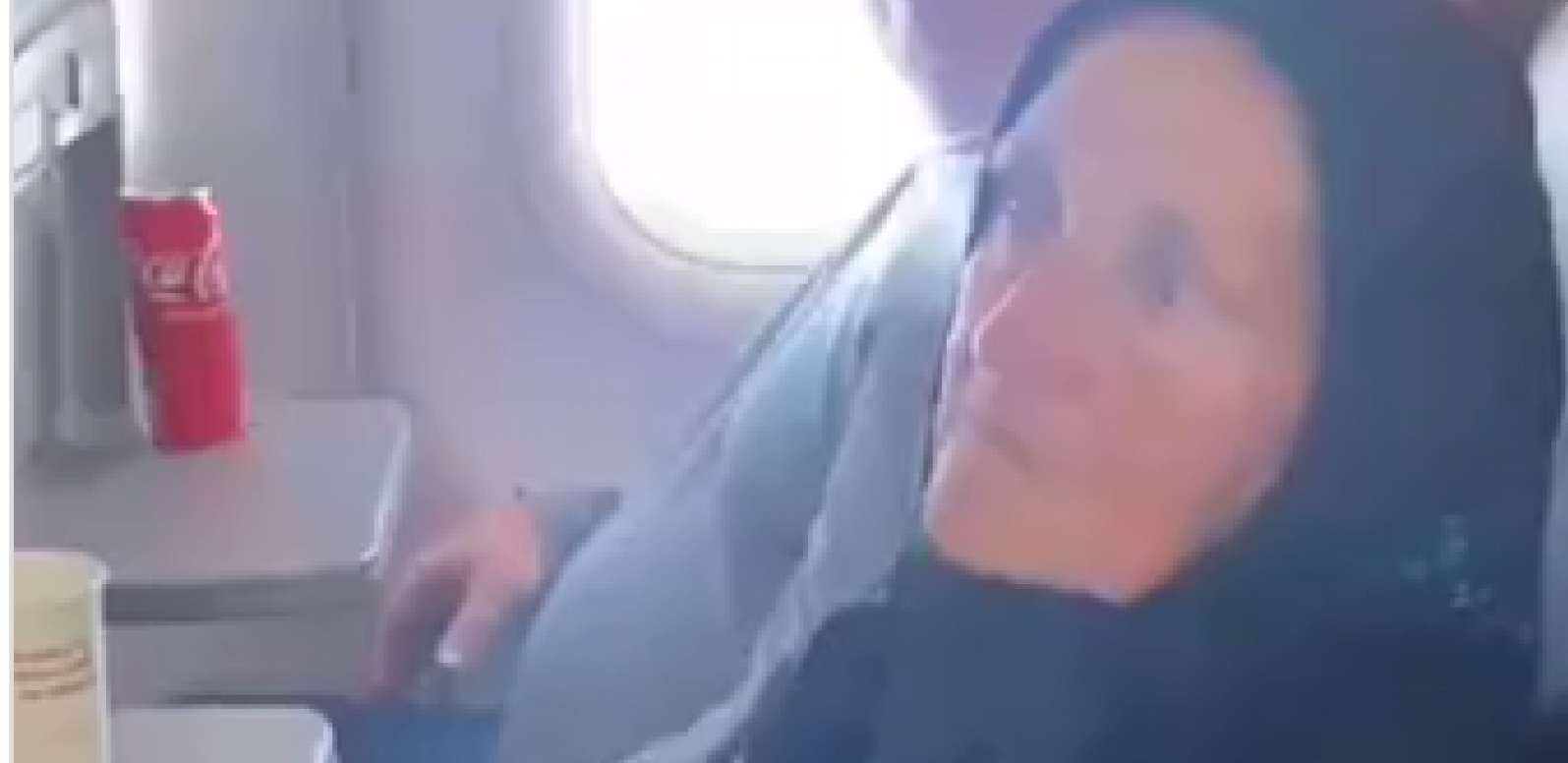 MAJKA, 80 GODINA, PRVI PUT U AVIONU, IDE KOD DECE U AMERIKU Prekrstila se i ušla, a zbog reči na ovom snimku ovih dana plače skoro svako ko ga pogleda