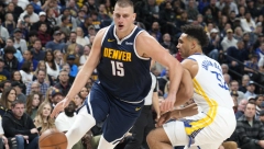 JOKIĆ ODGOVORIO U SVOM STILU Novinarka pitala asa Denvera kako se nosi sa pritiskom, ovako je Nikola odreagovao (VIDEO)