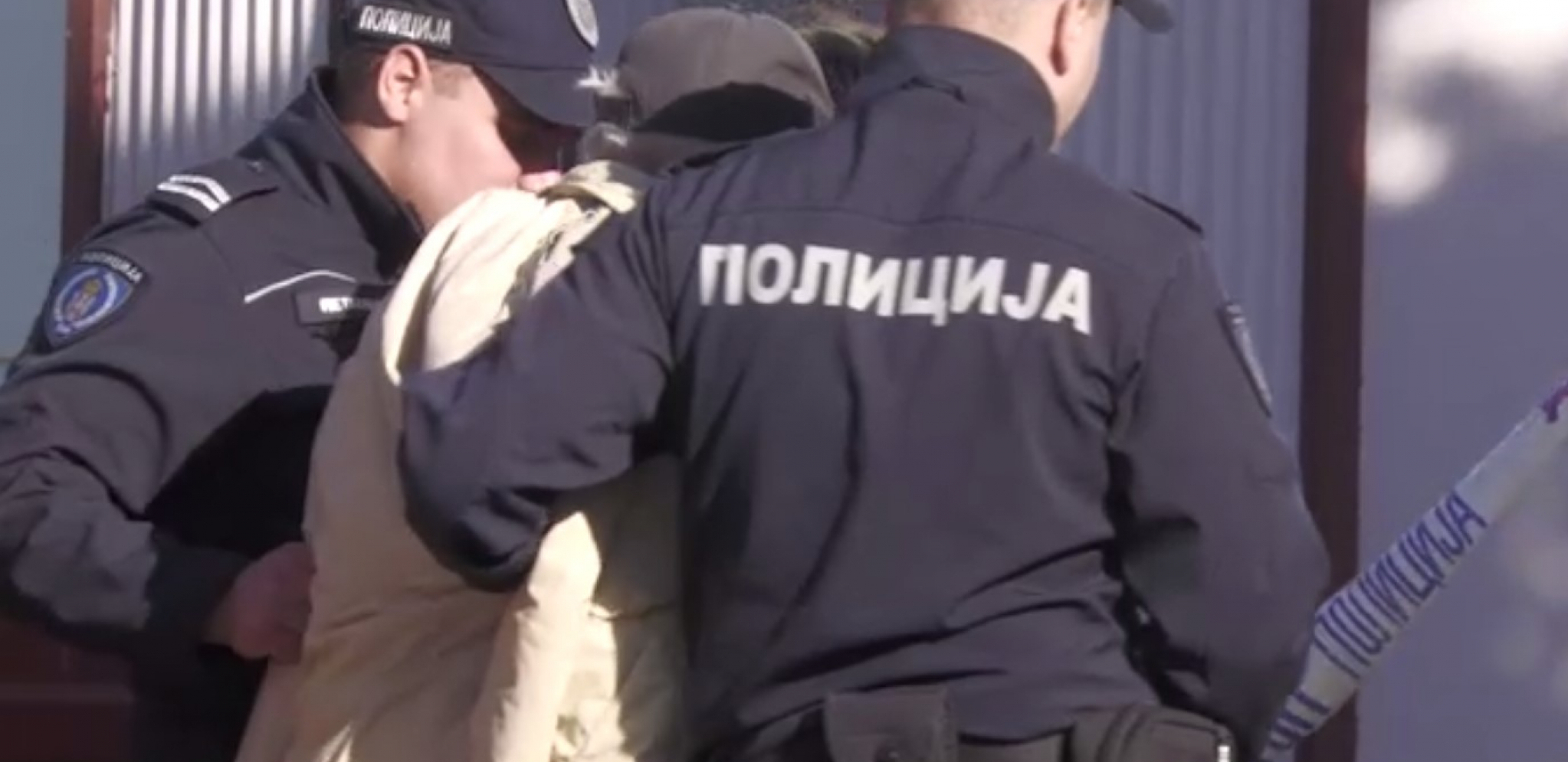 POČINJE SUĐENJE ZA POKUŠAJ UBISTVA SINA M.S. (86) iz Kaća, optužen da je pucao na svog naslednika Ž. S. (58) iz lovačke puške