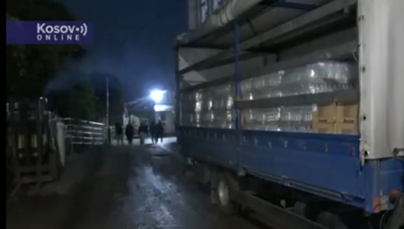 U KBC Kosovska Mitrovica stigao prvi kamion sa lekovima iz Srbije