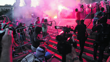 OPOZICIJA SPREMA NEREDE ISPRED REPUBLIČKE IZBORNE KOMISIJE! Svesni da ne mogu da pobede, pa smislili pakleni plan