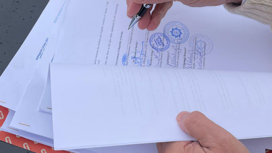 SRBIJA NE SME DA STANE Vesić potpisao ugovor na haubi!