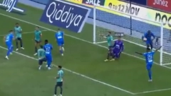 MITROVIĆ PONOVO IZVUKAO AL HILAL Srpski napadač u završnici doneo pobedu svom timu