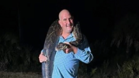 PITON OD 90 KILA Lovci od zmije mislili da je aligator, jedva je njih petorica ukrotili (FOTO)