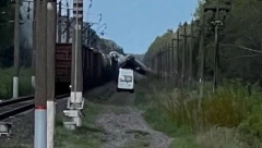 19 VAGONA TERETNOG VOZA ISPALO IZ ŠINA Železnička nesreća u Rusiji