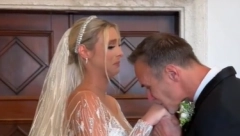 MLADA SE RASPLAKALA NA VENČANJU Otac joj priredio nešto što će zauvek pamtiti, emotivni snimak zapalio društvene mreže