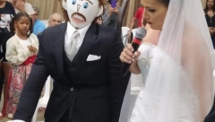 VOIMJA OCA I SINA Udala se za krpenu lutku, a sad je u nevolji jer je prevario, "ostajem sa njim zbog našeg sina"