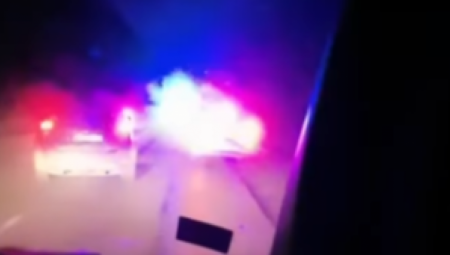 AUTOMOBIL I TRAKTOR SE ŽESTOKO SUDARILI Vozilo završilo prevrnuto pored puta između Žablja i Čuruga (VIDEO)