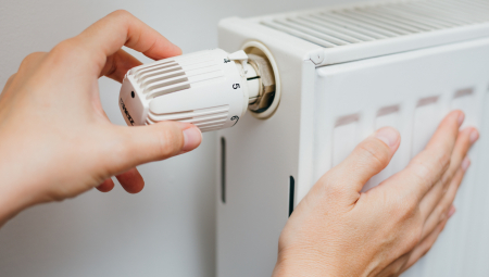 SAČEKAJTE JOŠ MALO, NIJE VREME ZA PALJENJE RADIJATORA Stručnjak otkrio kada treba da počnete sa grejanjem, naglasio je jednu stvar sa kojom svi greše