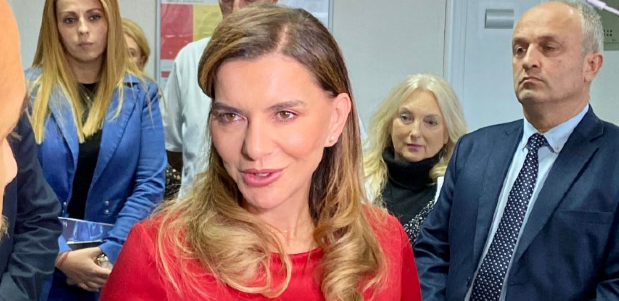 "DRŽAVA ĆE UČINITI SVE DA SE POSLEDICE POŽARA OTKLONE U NAJKRAĆEM MOGUĆEM ROKU" Direktorka RFZO obišla Specijalnu bolnicu Čigota na Zlatiboru