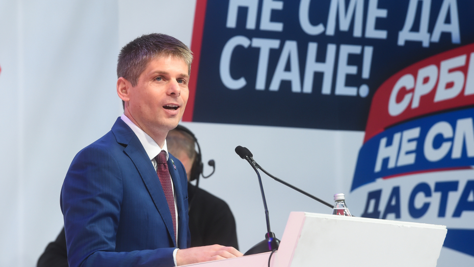 Brnabić i Gujon u Kragujevcu: Srbija ne sme da stane