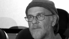 LAUŠEVIĆ RADIO KAO MOLER U NJUJORKU Proslavljeni srpski glumac u ranijim intervjuima otkrio je jednu zanimljivu anegdotu