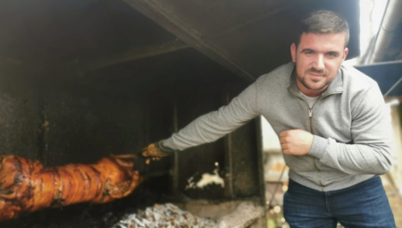 U OVOM KRAJU PEČENJE JE SKUPLJE NEGO NA DRUGIM MESTIMA Nemanja je ispekao zanat i od ovoga ne odustaje