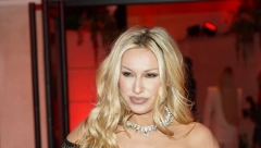 POSLE HARISA, RADA MUKU MUČI SA FRAJERIMA! Pevačica ogolila dušu, pa priznala da li je neko osvojio njeno srce