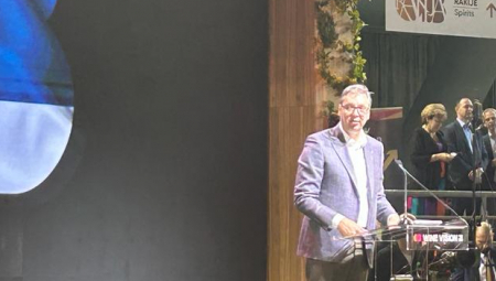 PREDSEDNIK VUČIĆ ZAMOLIO LJUDE DA POSETE SVE HALE TOKOM SAJMA "Dođite da vidite veličanstvena vina i šta su naši kuvari u stanju da urade"