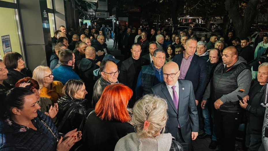 "ALEKSANDAR VUČIĆ - VOJVODINA NE SME DA STANE" JE POBEDNIČKA LISTA! Vučević: Dobili smo podršku velikog broja ljudi koji nisu članovi nekih stranaka (FOTO/VIDEO)