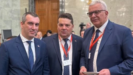 ORLIĆ OBJAVIO SLIKU IZ BUDIMPEŠTE "Zajedno danas i u budućnosti" (FOTO)