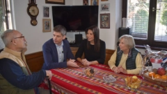 "SRBIJA JE DANAS PONOSNA I SAMOUVERENA" Arno Gujon: To je otadžbina nas i naše dece (VIDEO)
