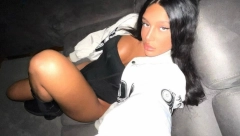 SESTRA LUNE ĐOGANI POSTALA BOMBETINA! Snimala se u vrelim pozama, atributi pucaju!