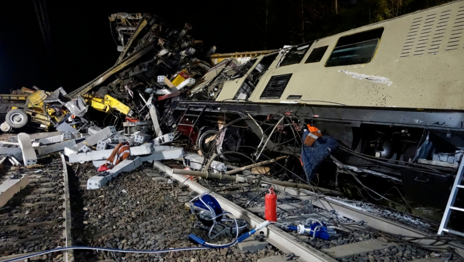 STRAVIČAN SUDAR VOZOVA U NEMAČKOJ Sedmoro povređenih nakon udesa, evakuacija u toku