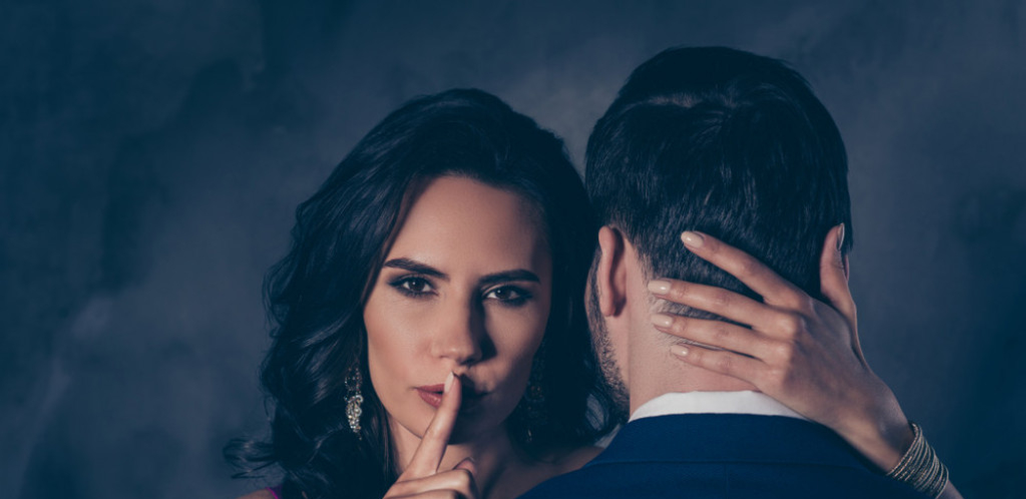 ŽENSKI RITUALI Evo šta dame rade kada pre intimnog odnosa odu do toaleta
