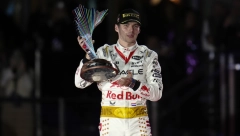 FERSTAPEN PONOVO DOMINIRA Leteći Holanđanin pokorio i Japan, dvostruki trijumf za Red Bul