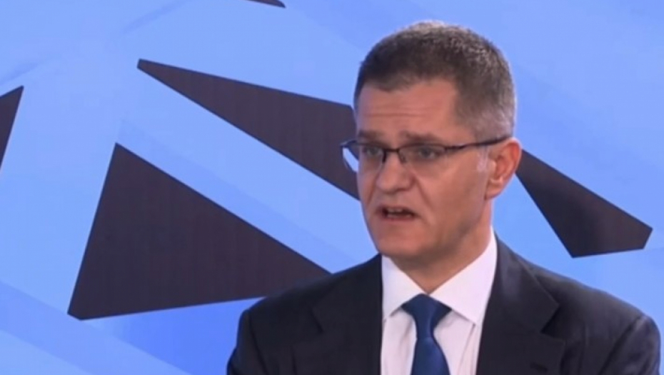 MANEKENI KOJI GLUME I LAŽU NAROD I jedni i drugi se lažno kleli u srpsko Kosovo, a sada  se vidi da su svi isti! (VIDEO)