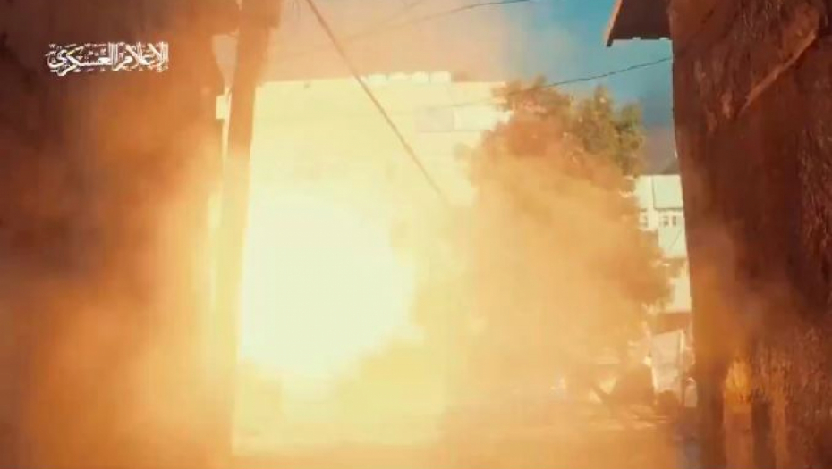 UZNEMIRUJUĆI SNIMAK IZ IZRAELA! Hamasovci uleću u bolnicu, a onda... BUM! (VIDEO)