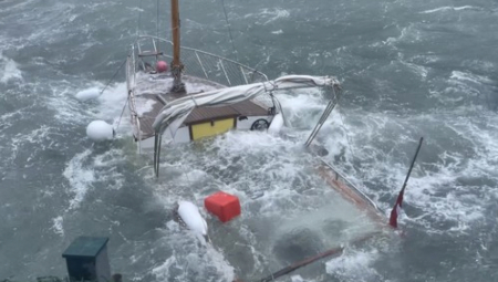 MEĐU POGINULIMA TROJE DECE Nevreme u Turskoj odnosi živote, talasi visine 9 metara potopili brod (VIDEO)