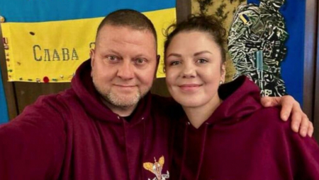 "GENERAL IMA VREMENA ZA DAMU" Zbog OVE FOTOGRAFIJE javnost se obrušila na Zalužnog! PRIDRUŽIO IM SE I ZELENSKI! Au, kakve PROZIVKE!