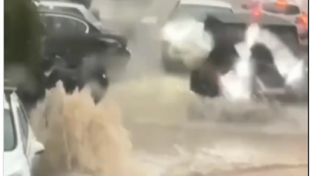 CRNA GORA POD VODOM Ibar se izlio iz korita, poplavljena zgrada Hitne pomoći (VIDEO)