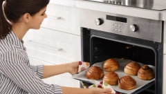 PEKAR OTKRIVA SVE CAKE Da li baš uvek morate da zagrejete rernu pre pečenja hleba, kiflica i kolača?