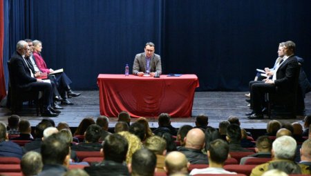 TEŽAK POLOŽAJ SRBA SEVERNO I JUŽNO OD IBRA Petković sa timom održao sastanak u Raški (FOTO)