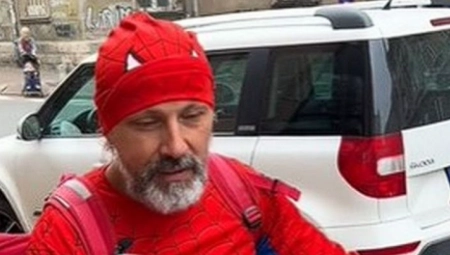 KARAĐORĐE DOSTAVLJA HRANU KAO SPAJDERMEN Otac Aleksandre Subotić zarađuje više od 1.000 evra mesečno!