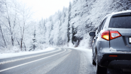 PUTEVI U SRBIJI SU KAO STAKLO Evo kako bezbedno da vozite po poledici