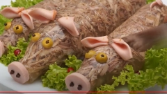 PIHTIJA U OBLIKU PRASETA Delikates dekorativnog oblika i fantastičnog ukusa, izgled ćete dobiti uz pomoć ovoga