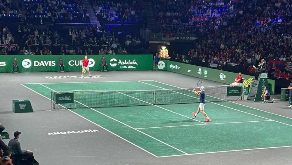KECMANOVIĆ DONOSI PRVU POBEDU SRBIJI Miomir je "vladar" taj-brejkova, Novak igra za polufinale!