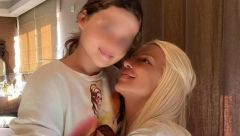 NIKA TOŠIĆ U HALJINI OD NEKOLIKO HILJADA EVRA Evo gde je prošetala u njoj, devojke odlepile za ovim komadom