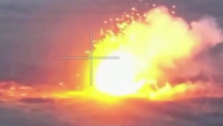 ODJEKNULE TRI EKSPLOZIJE Novi udar na Amerikance