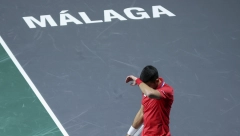 "VESELI SE SRPSKI RODE" U MALAGI Ovako su pevale Jelena i Tara Đoković (VIDEO)