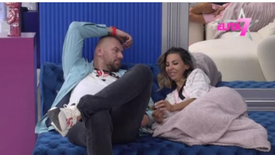 SKANDAL! Evo šta radi Janjuš dok ga Aneli ljubi misleći da ga kamere ne snimaju, šokantna reakcija!