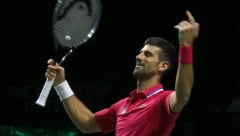 NE VOLE NAS, ALI SU MORALI DA NAM SE POKLONE Zbog ove slike cela Srbija mora da bude ponosna, čak su i teniski moćnici priznali sve (FOTO)