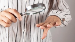 DOBRO IH POGLEDAJTE Ovo su malo poznati znakovi na prstima koji mogu da upozore na opasnu bolest