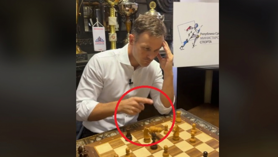SINIŠA MALI UZDAHNUO PA PREDAO PARTIJU Pobedila ga najbolja šahistkinja Srbije, ministar najavio još ulaganja države u šah (VIDEO)