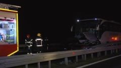 PRVI SNIMCI NESREĆE KOD KRAGUJEVCA Vozila smrskana, vatrogasci izvlače zarobljene putnike iz automobila