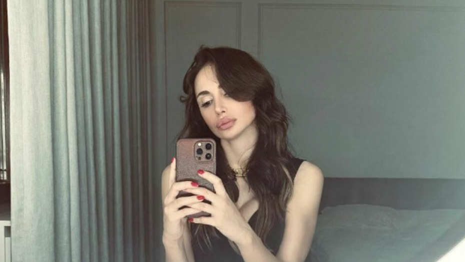 EMINA JAHOVIĆ IZGRADILA LUKSUZNU VILU! Evo kako izgleda nova kuća pevačice u rodnom gradu