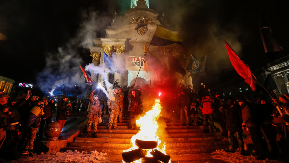 FUNKCIONER NARODNE STRANKE POSLAO JASNU PORUKU Na tviteru postavio dokumentarac o Majdanu i objasnio šta rade Đilasovci (VIDEO)